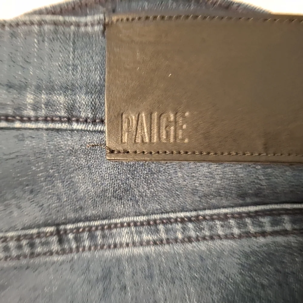 Paige.Women's Blue Jeans